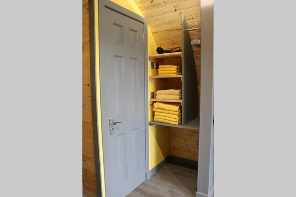 Glampods Glamping Pod - Meet Highland Cows And Sheep Elgin