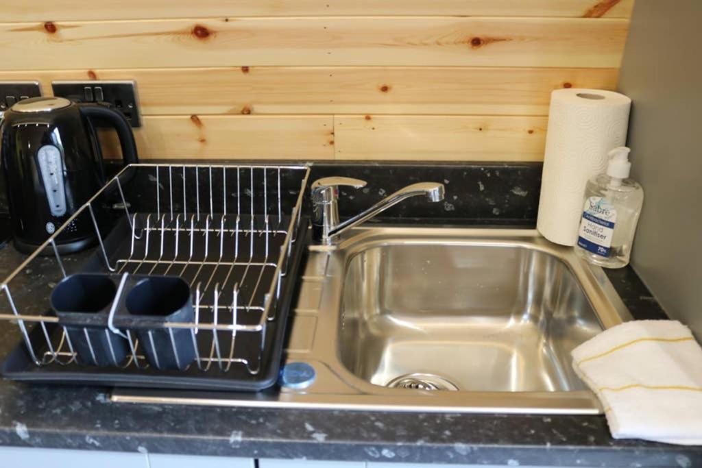 Glampods Glamping Pod - Meet Highland Cows And Sheep Holiday home